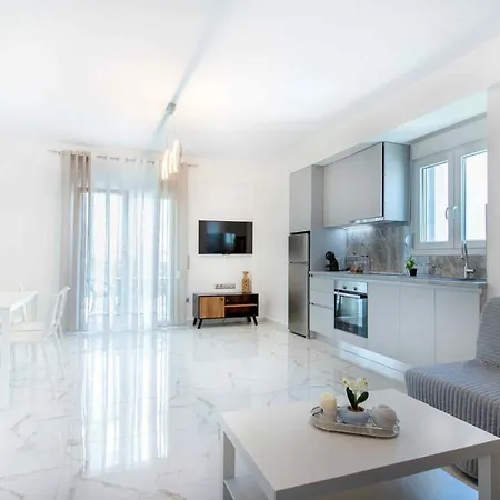 Sandy Luxury *