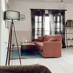 Sandy Luxury Kriopigi
