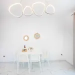 Sandy Luxury Villa *